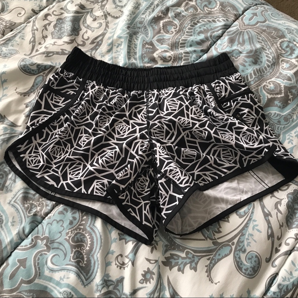 Lululemon Black/White Tracker Shorts